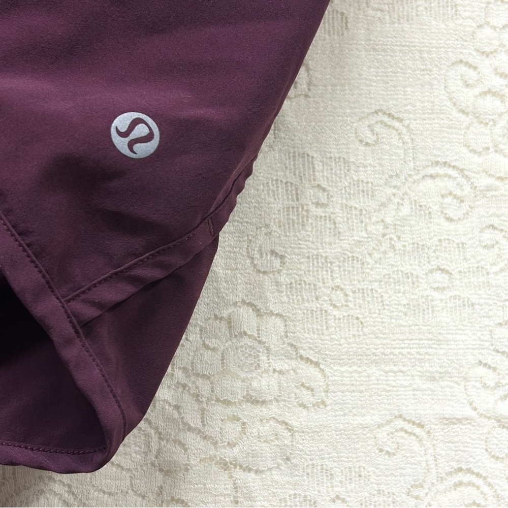 Lululemon Run Times Short (4-way Stretch 4")
Dark Adobe size 8 - Picture 8 of 12
